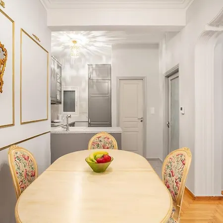 Apartment Charming Mini-palace In Colorful Exarhia Area